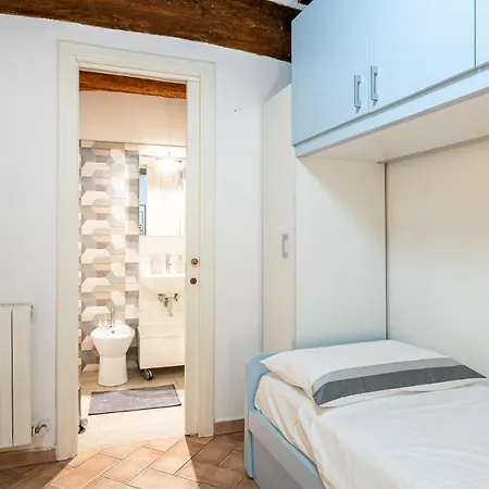 35 Nel Centro Storico Di In The Historic Center Of Apartment