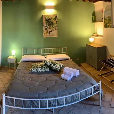 35 Nel Centro Storico Di In The Historic Center Of 시에나